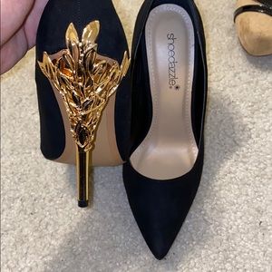 Holiday heels!